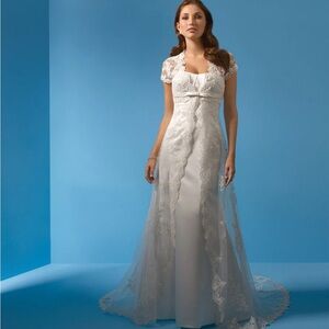 Alfred Angelo wedding gown with removable lace over lay.